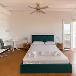 Welcs 281 Emp Con Piscina Compartida Villa