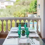 Villa Welcs 281 Emp Con Piscina Compartida