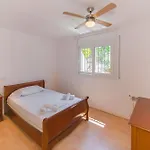 Villa Welcs 281 Emp Con Piscina Compartida *