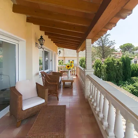 Welcs 281 Emp Con Piscina Compartida Villa Roses